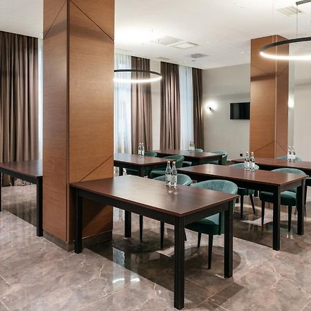 Raavah Aparthotel 알마티 외부 사진