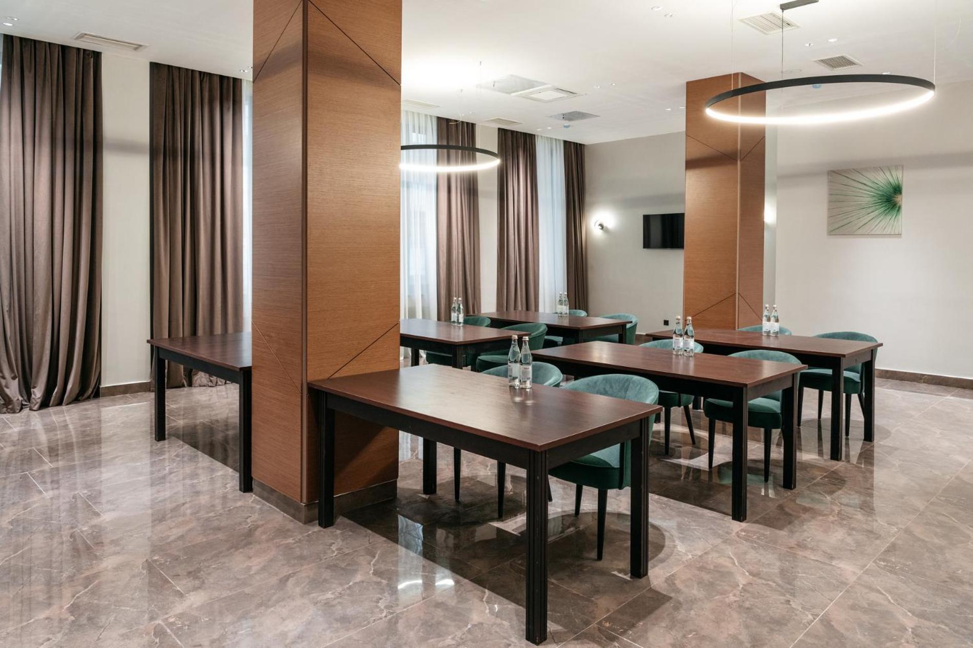 Raavah Aparthotel 알마티 외부 사진